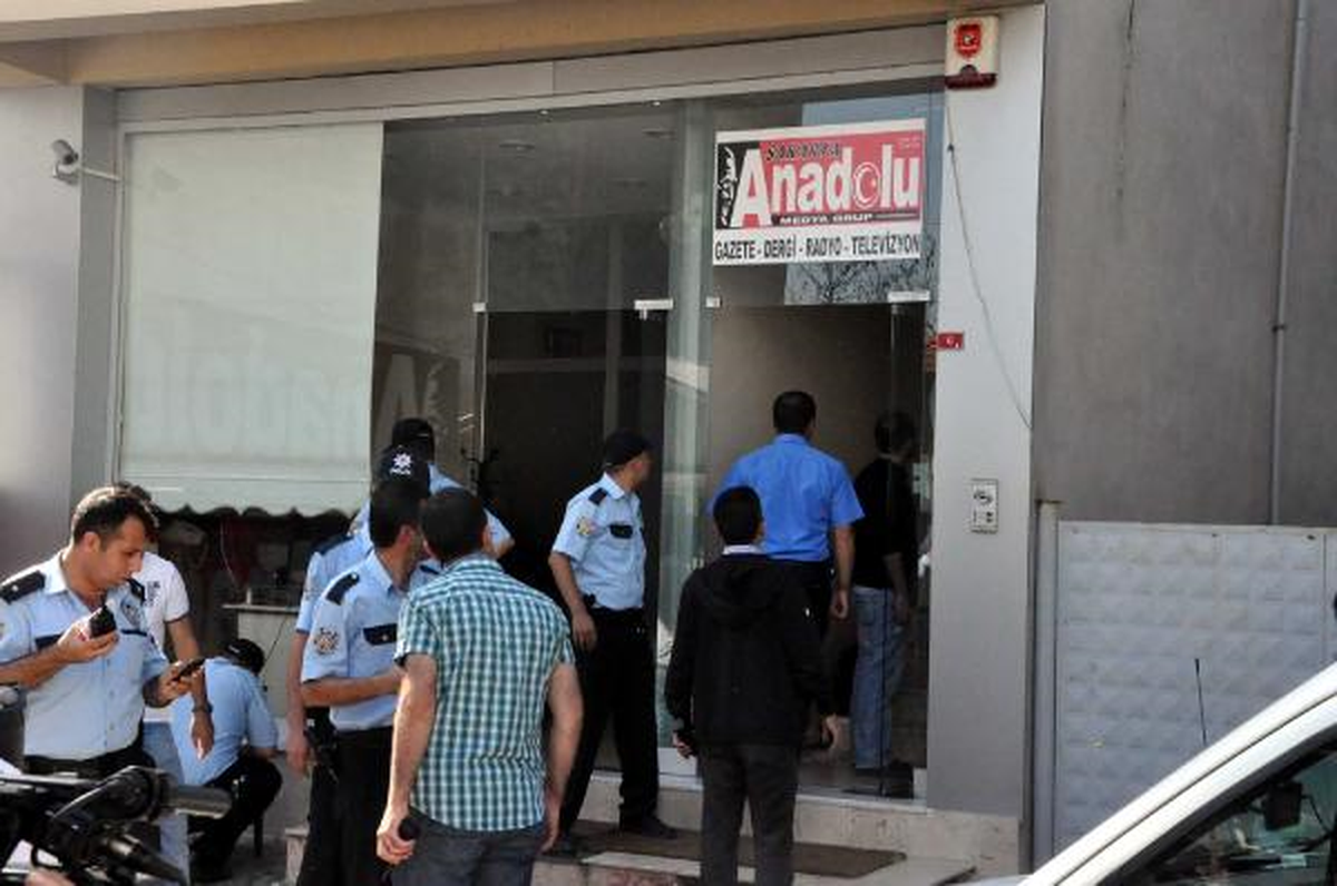 Yerel Gazete Sahibi Kurşun Yağdırdı