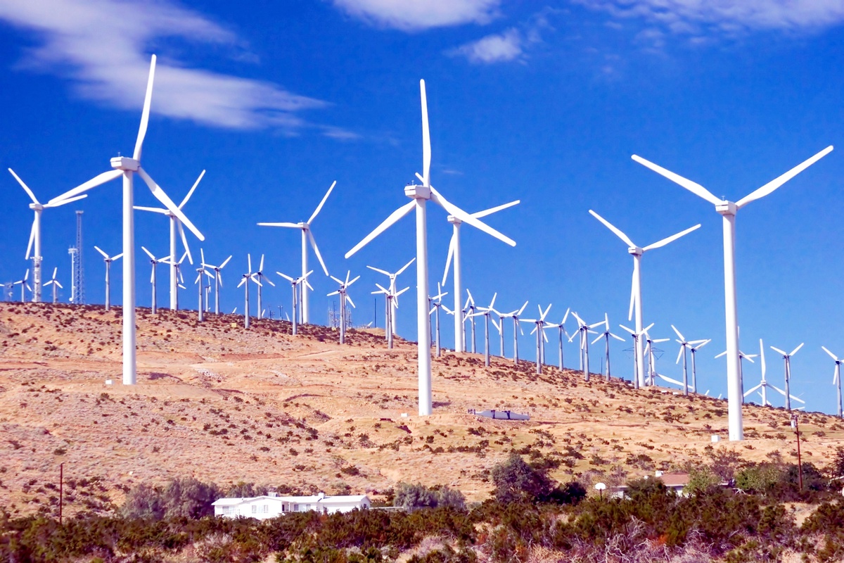 AB\'de Kurulu Rüzgar Enerjisi Kapasitesi 39 Nükleer Santralin Gücüne Ulaştı