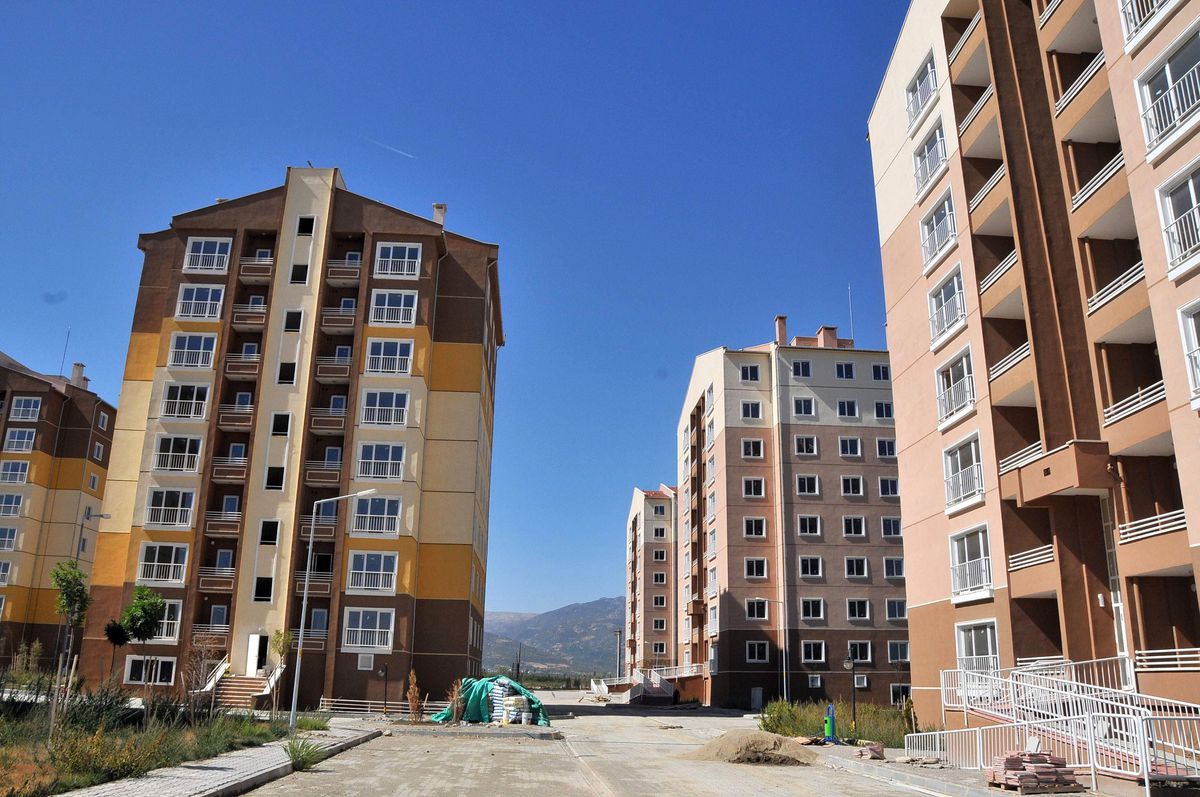 Akşehir TOKİ\'de Son Rötuşlar