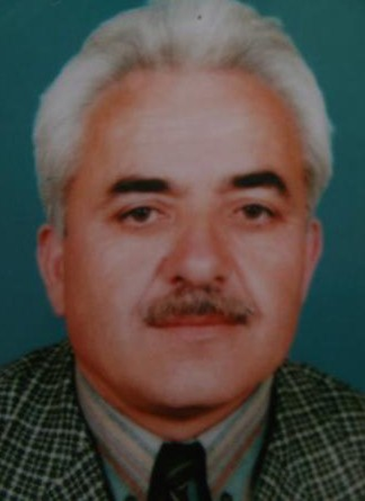 Ameliyata Giren Muhtar Hayatını Kaybetti