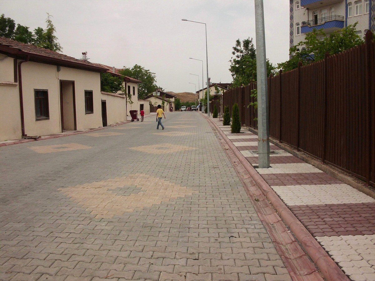 Aslantepe Yolu Güzelleştirildi