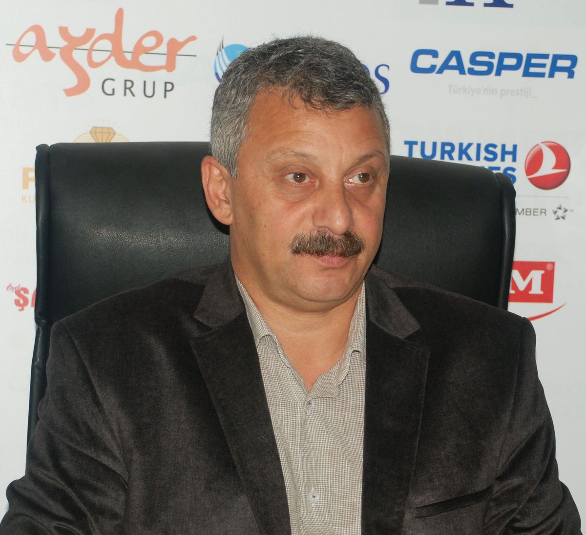 Ayder\'e Tatile, Gürcistan\'a Kumar ve Fuhuşa Gidiliyor