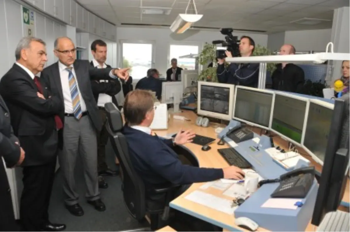 Başkan Kocaoğlu Tramvay İçin Almanya\'da