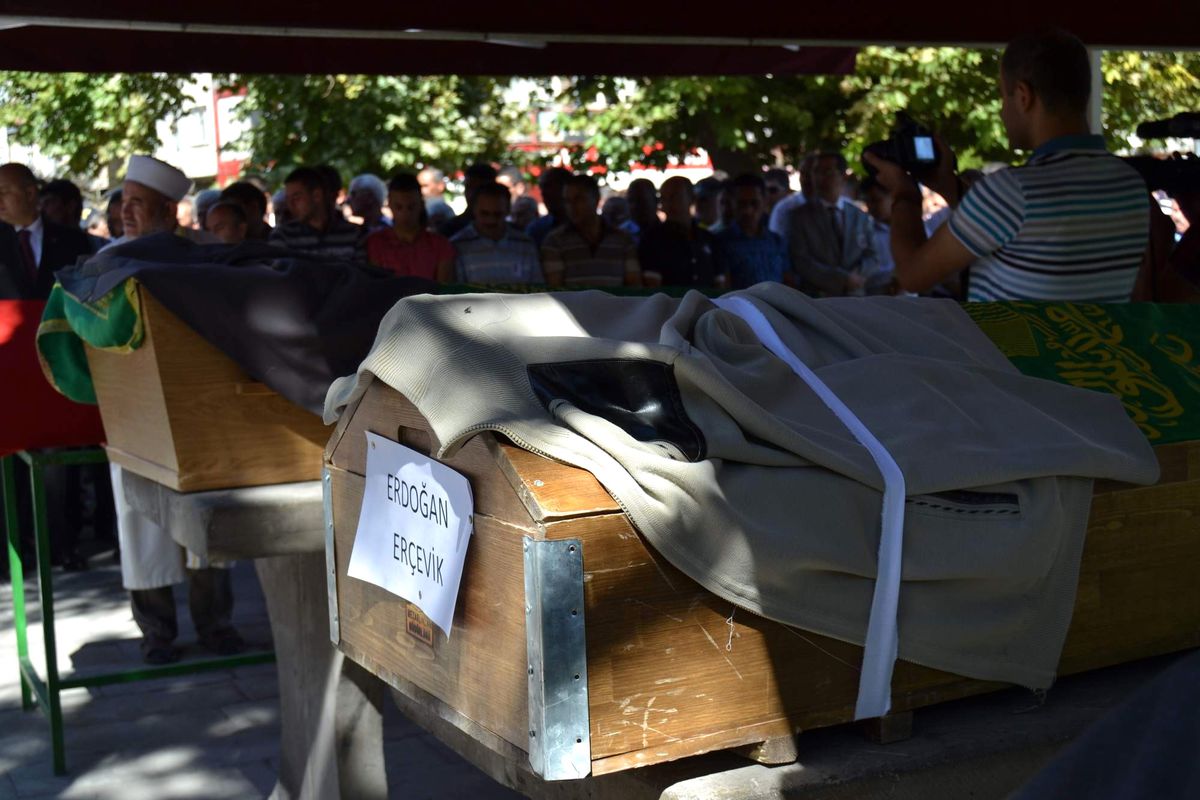 Bolu\'daki Kazada Ölen Erçevik Son Yolculuğuna Uğurlandı
