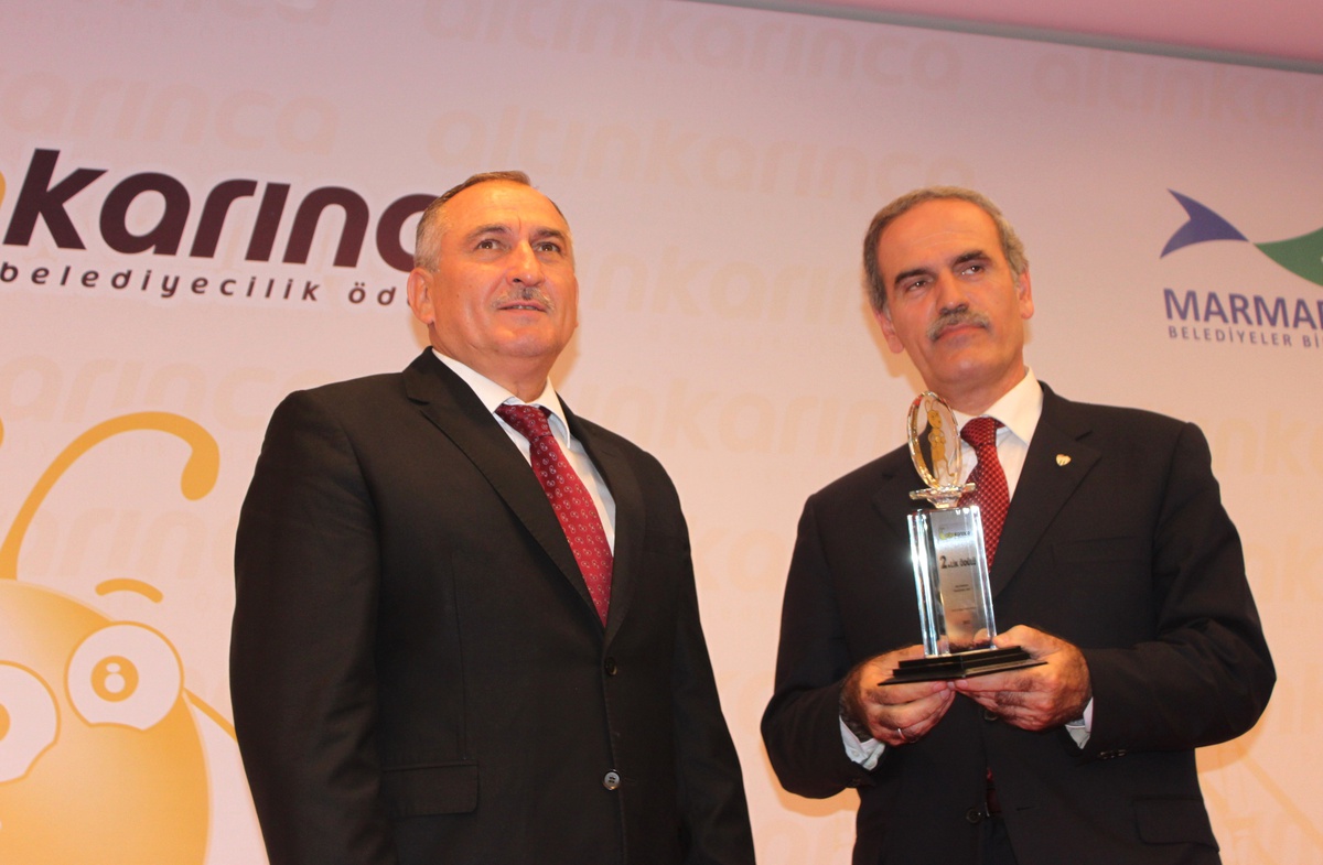 Bolu\'ya İki "Altın Karınca" Ödülü Birden
