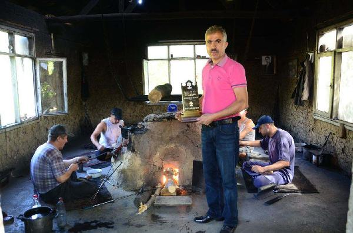 Boncuk Ustası Mahmut Sür\'e Unesco\'dan Büyük Onur