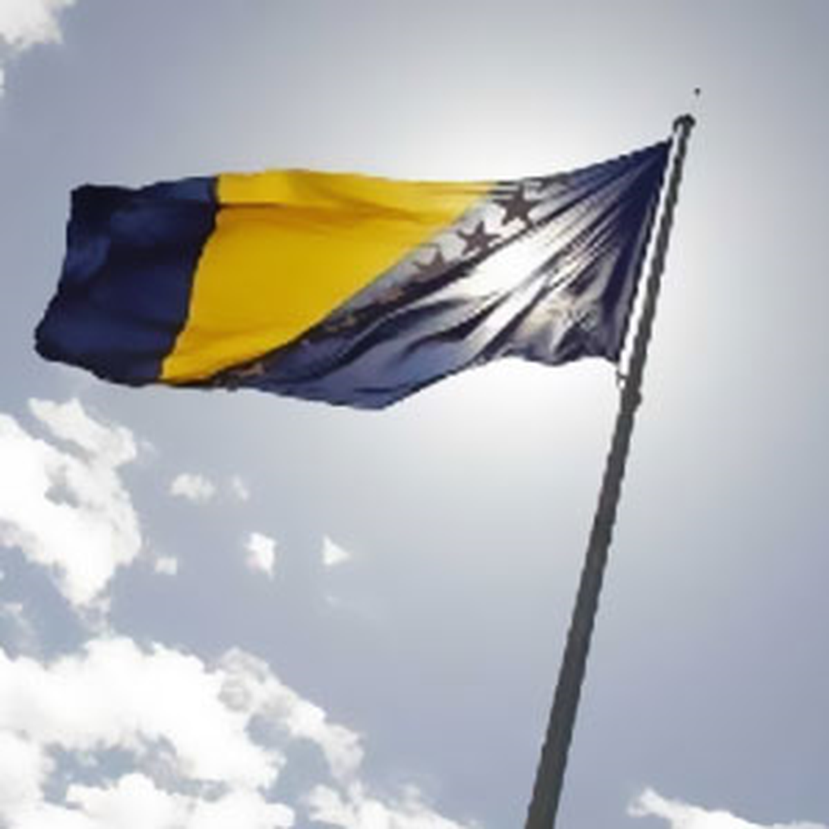 Bosna\'nın En Büyük Bayrağını Türkler Dikti