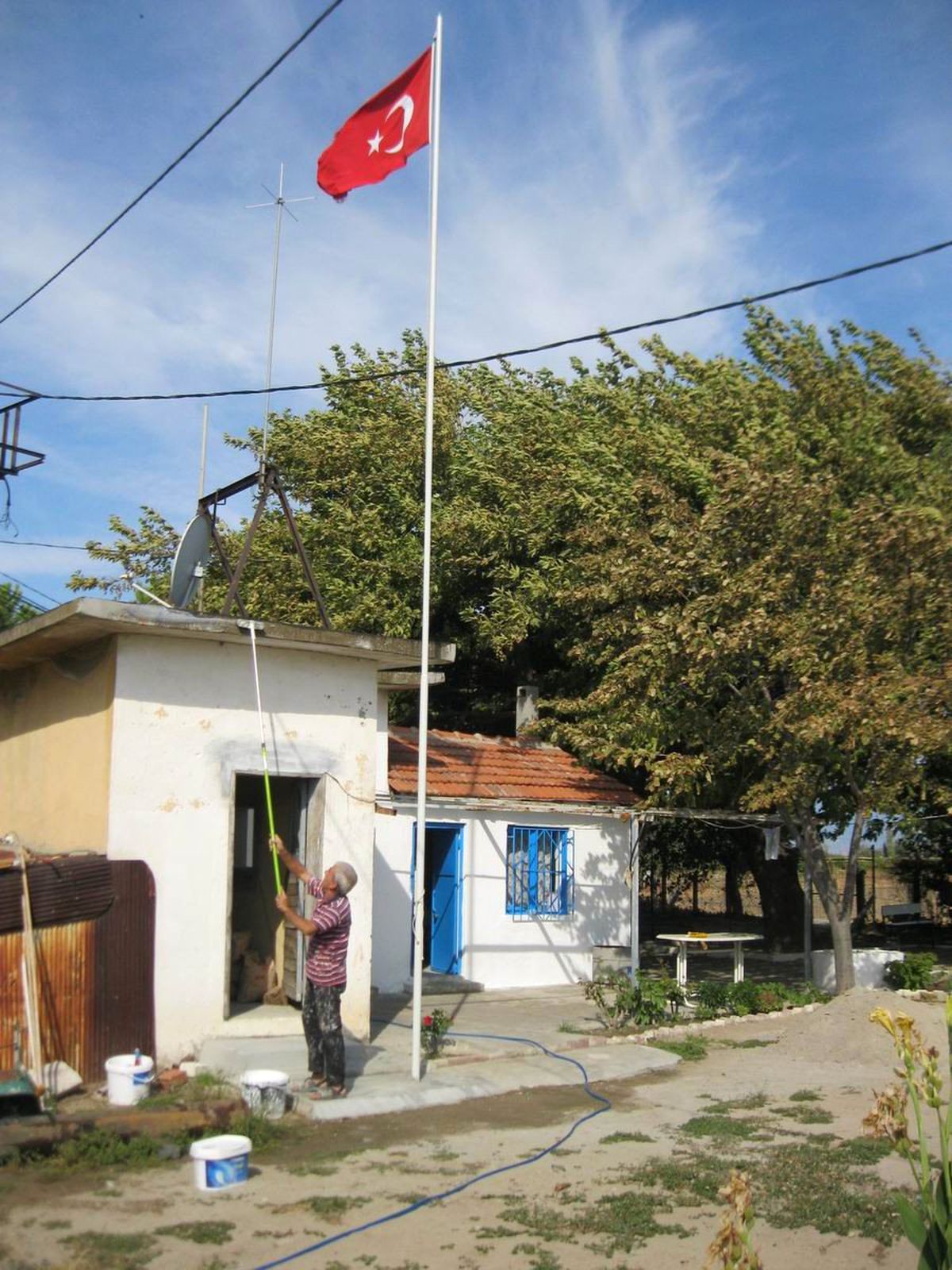 Burhaniye\'de Belediyeden Hummalı Çalışma