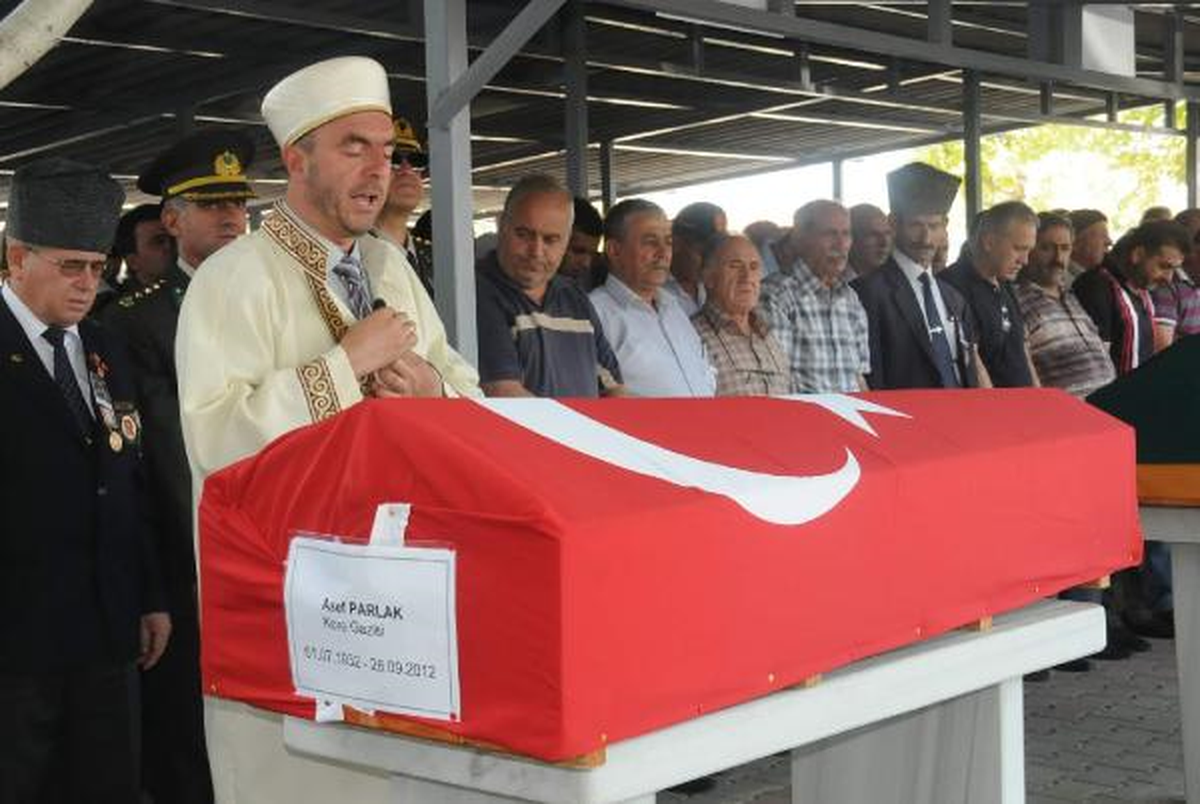 Çorlu\'da Yaşamını Yitiren Kore Gazisi Son Yolculuğuna Uğurlandı