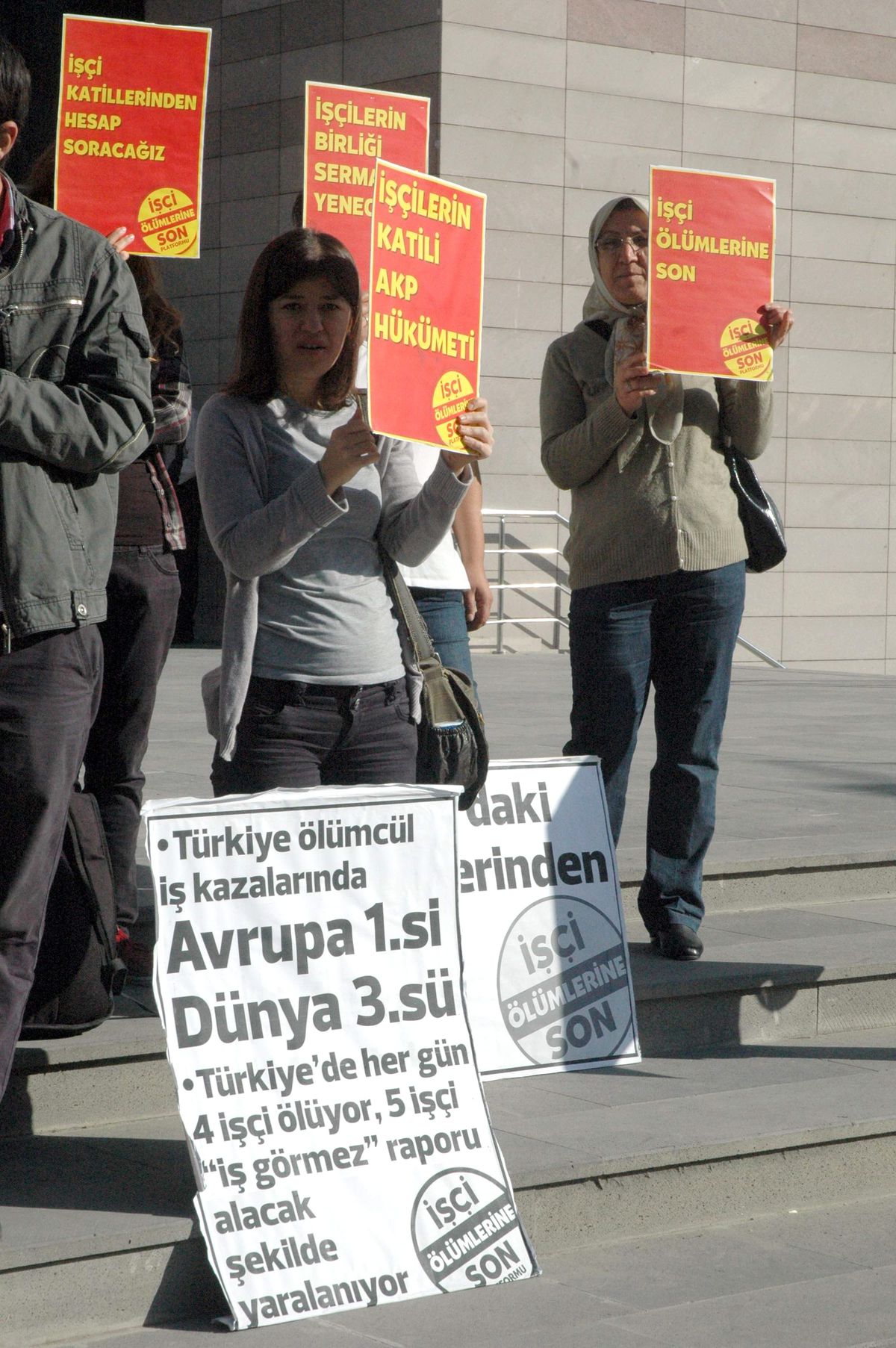 Eskişehir\'de İşçi Ölümleri Protesto Edildi