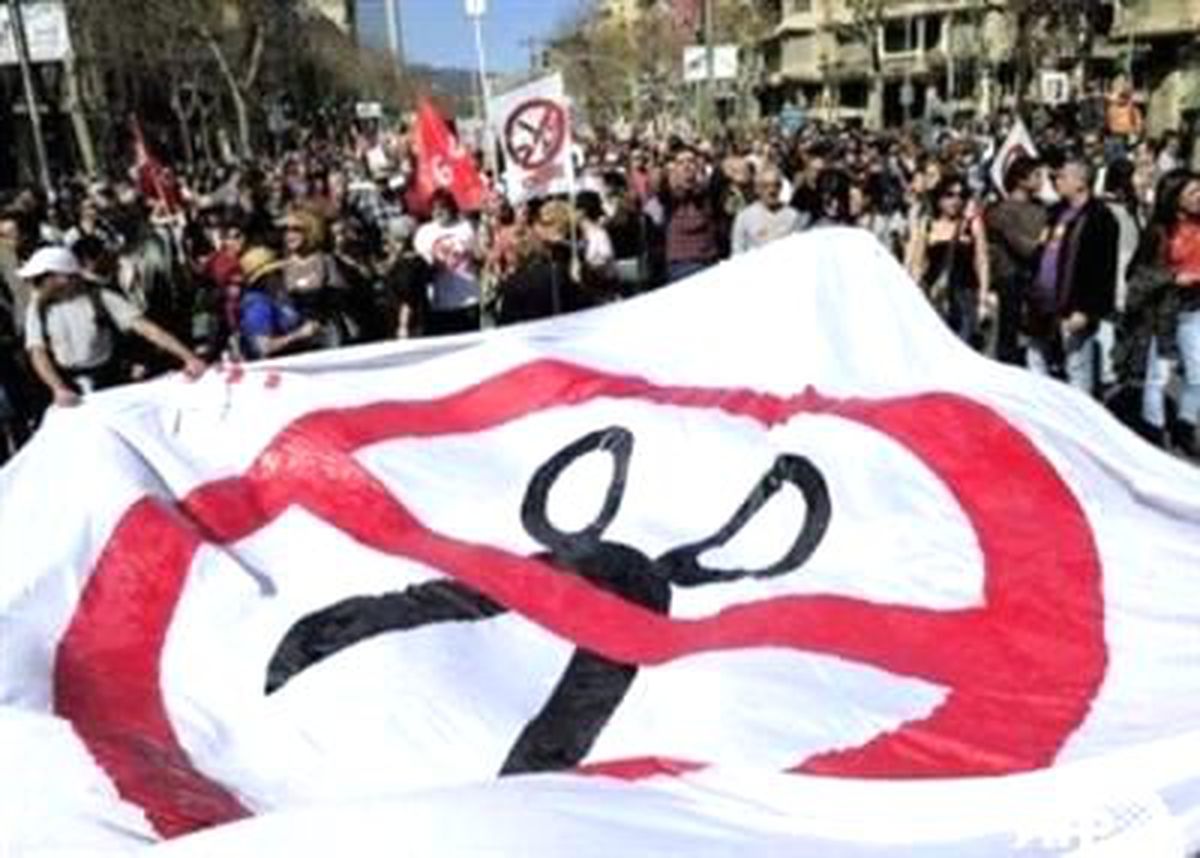 İspanya Bütçe Açıklamasını Erteledi