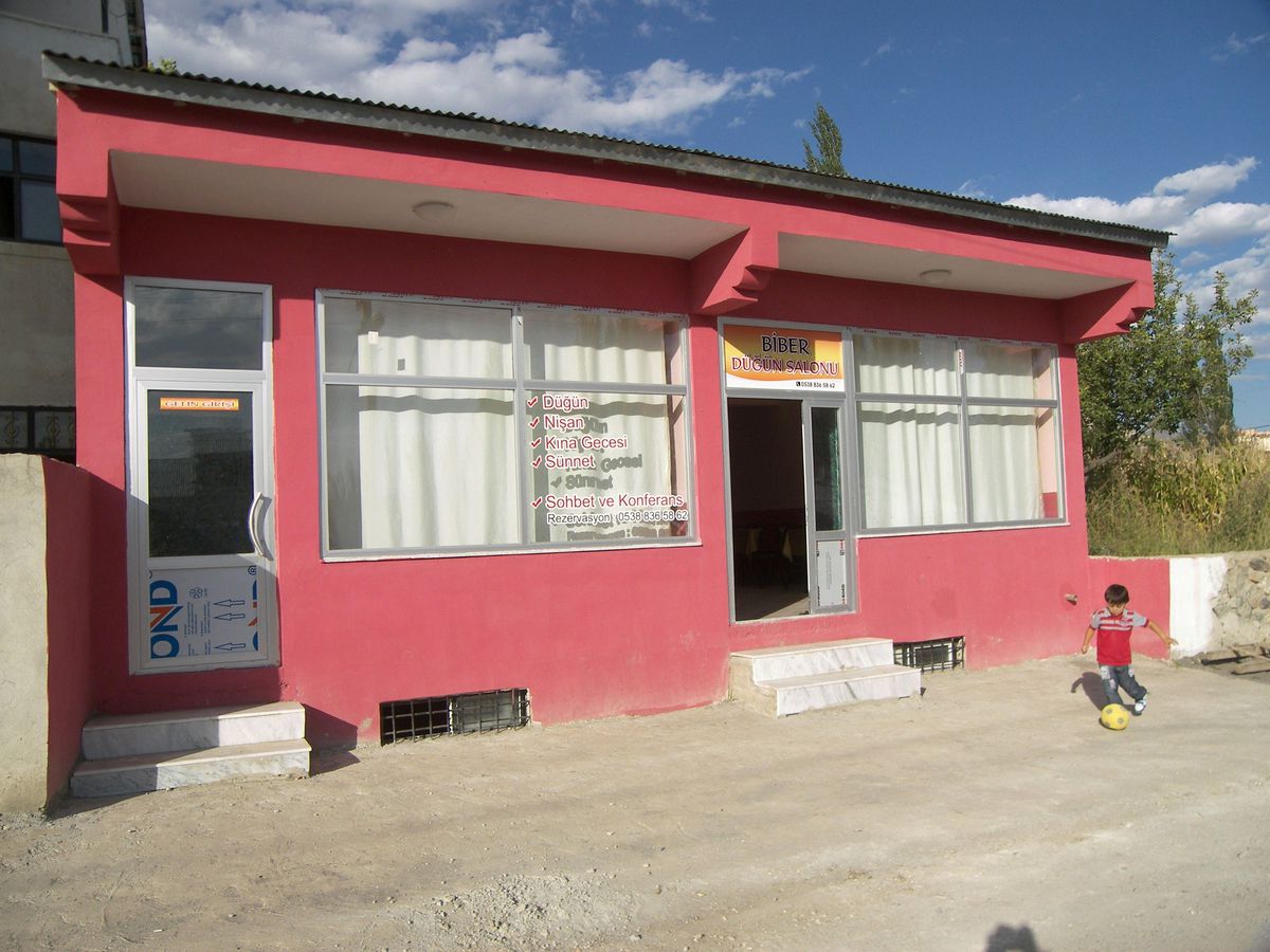 Narman Yeni Modern Düğün Salonuna Kavuştu