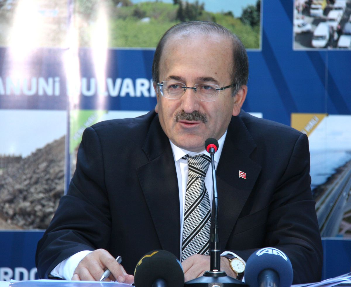 "Halka Hizmet Hakka İbadettir"