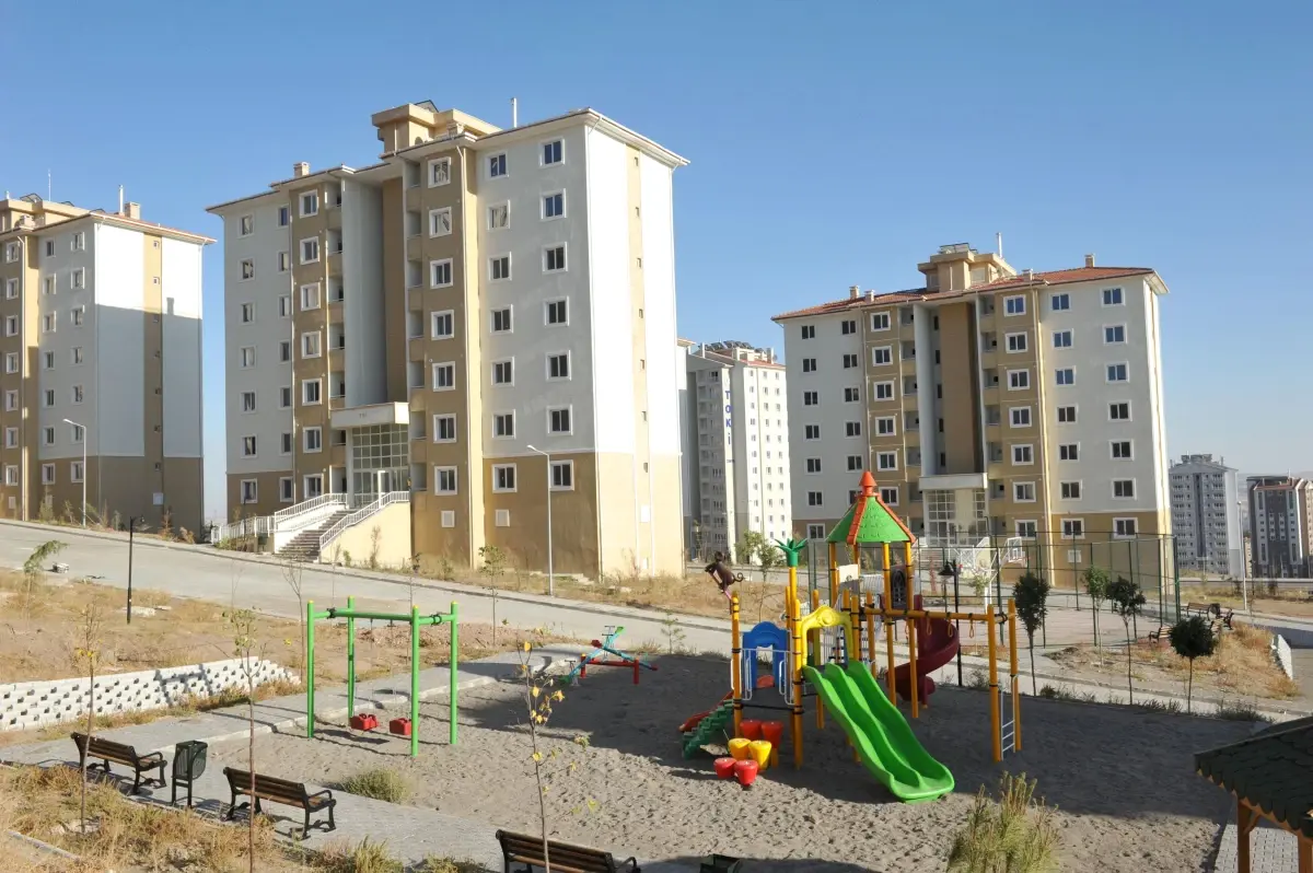 Yapracık\'taki 8 Bin 174 Konut Teslim Ediliyor