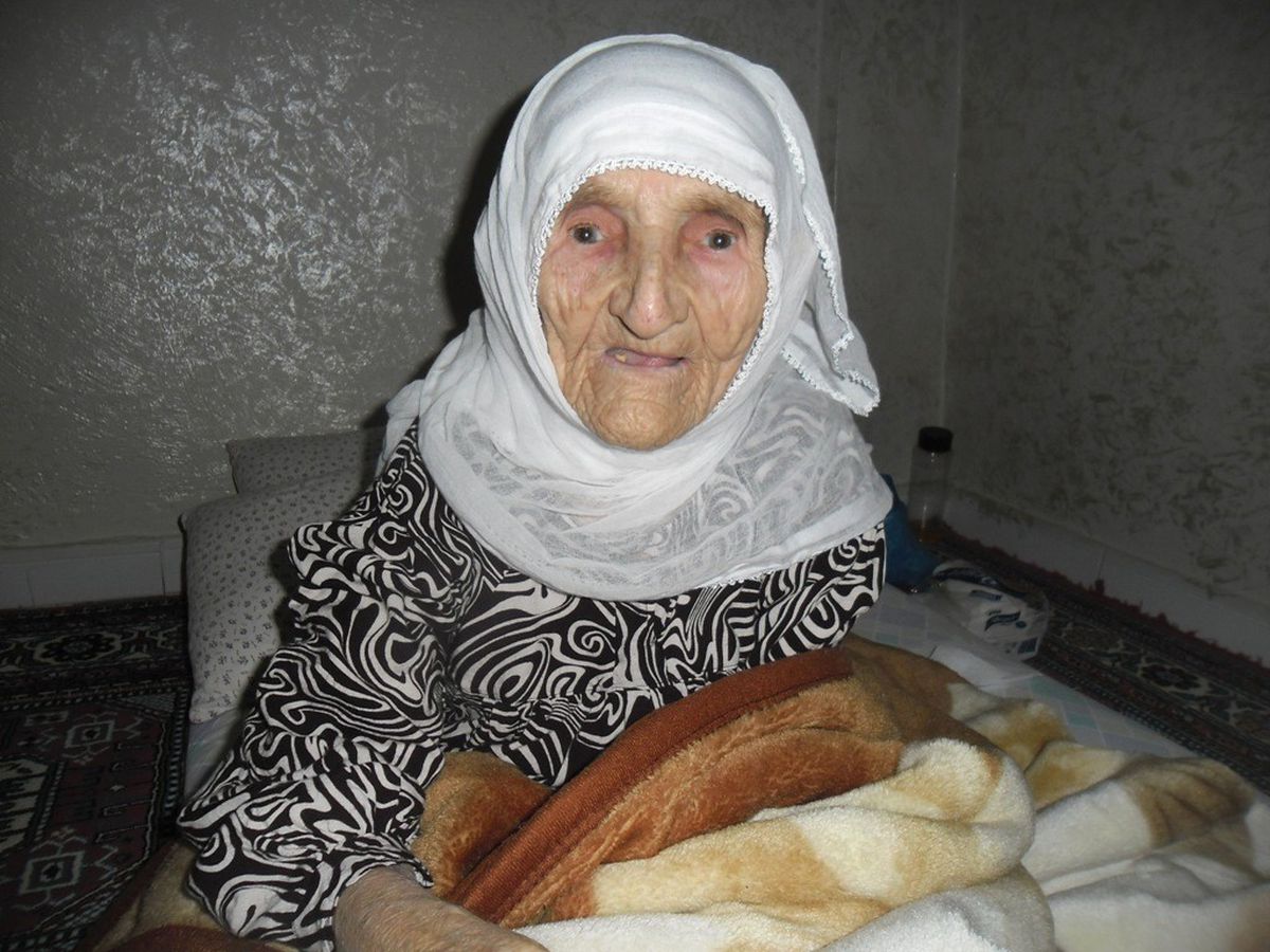 90 Yaşında Ama Kimliği Yok