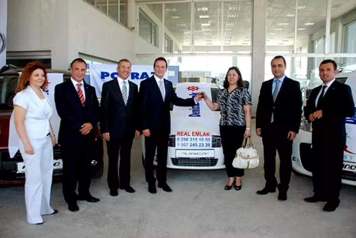 Aydınlı Emlakçılar Araç Sahibi Oluyor