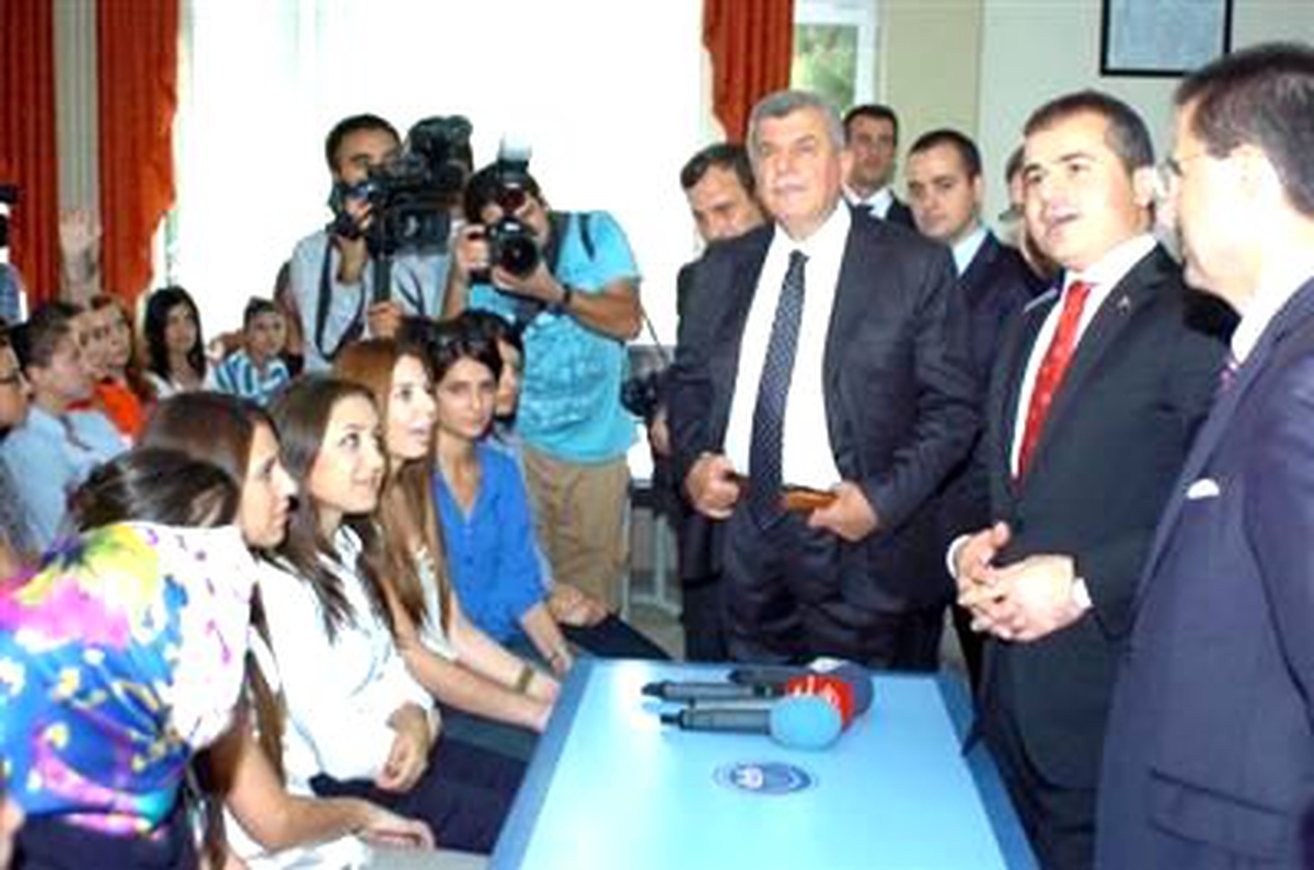 Üniversitelilerden Bakan Kılıç\'a Şikayet