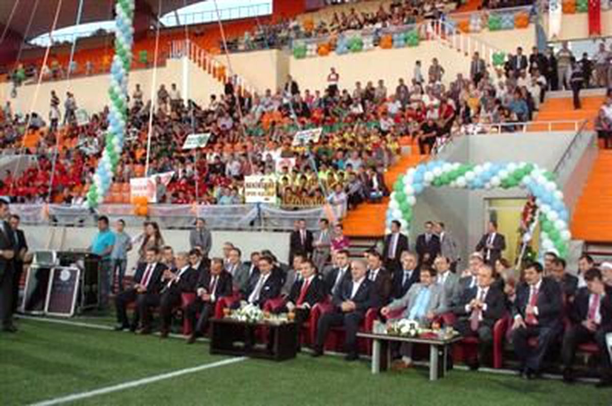 Bakan Kılıç: Kocaelispor\'un Süper Lig\'de Olmasını Her Futbolsever İster (3)