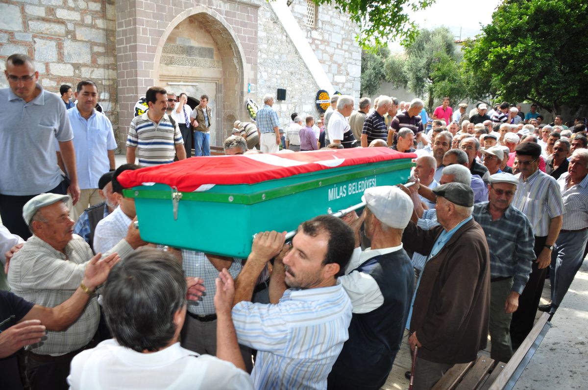 Buldanlı Toprağa Verildi