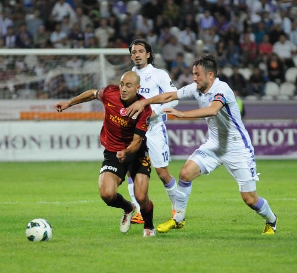 Galatasaray\'ı Eski Oyuncuları Yaktı
