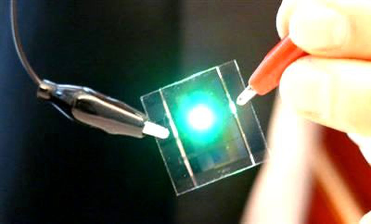 iPhone 5 Neden Hala LCD?