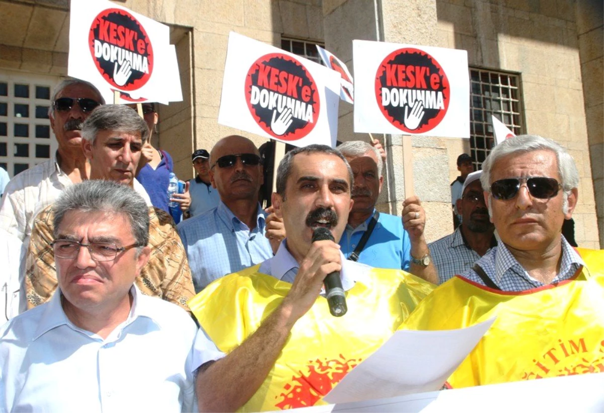 Kesk Adana Bileşenlerinden Kck Protestosu