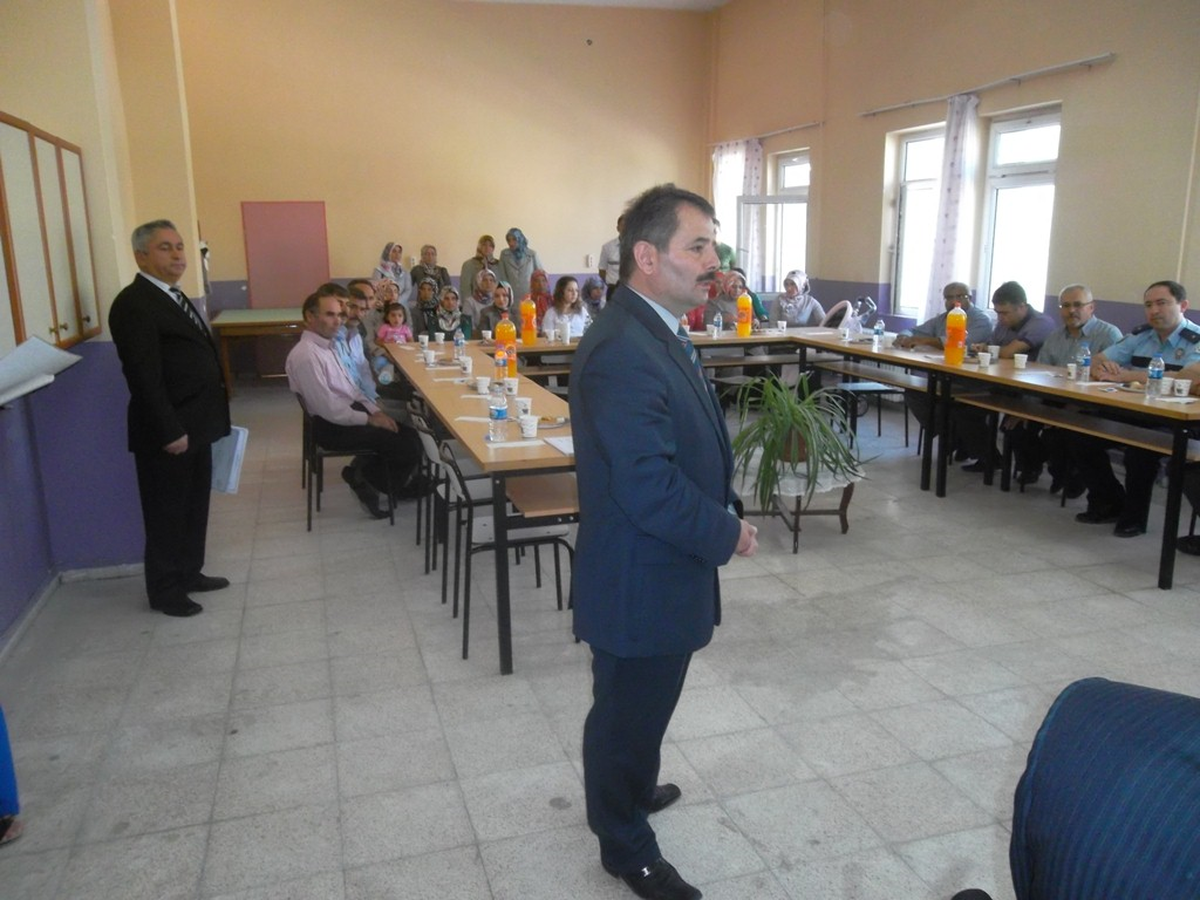 Kursiyerlere Belgeleri Verildi