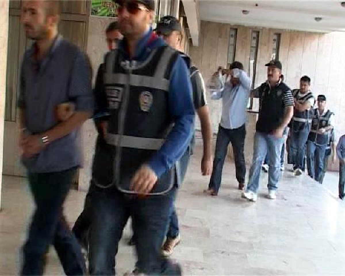 Malatya\'da Organize Suç Örgütü Çökertildi: 23 Gözaltı