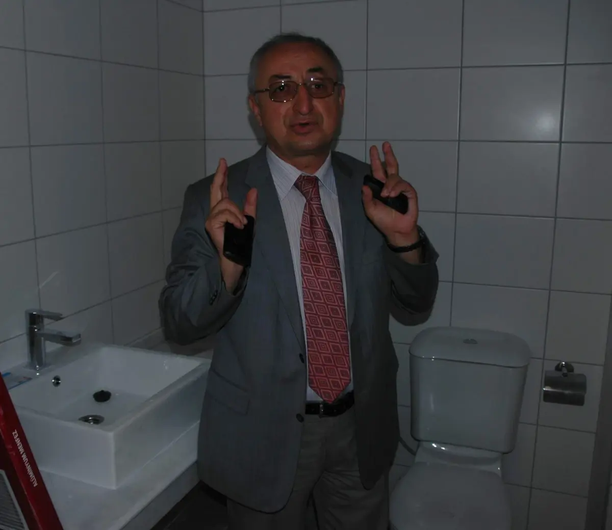 Manisa'ya Beş Yıldızlı Otel Konforunda Okul