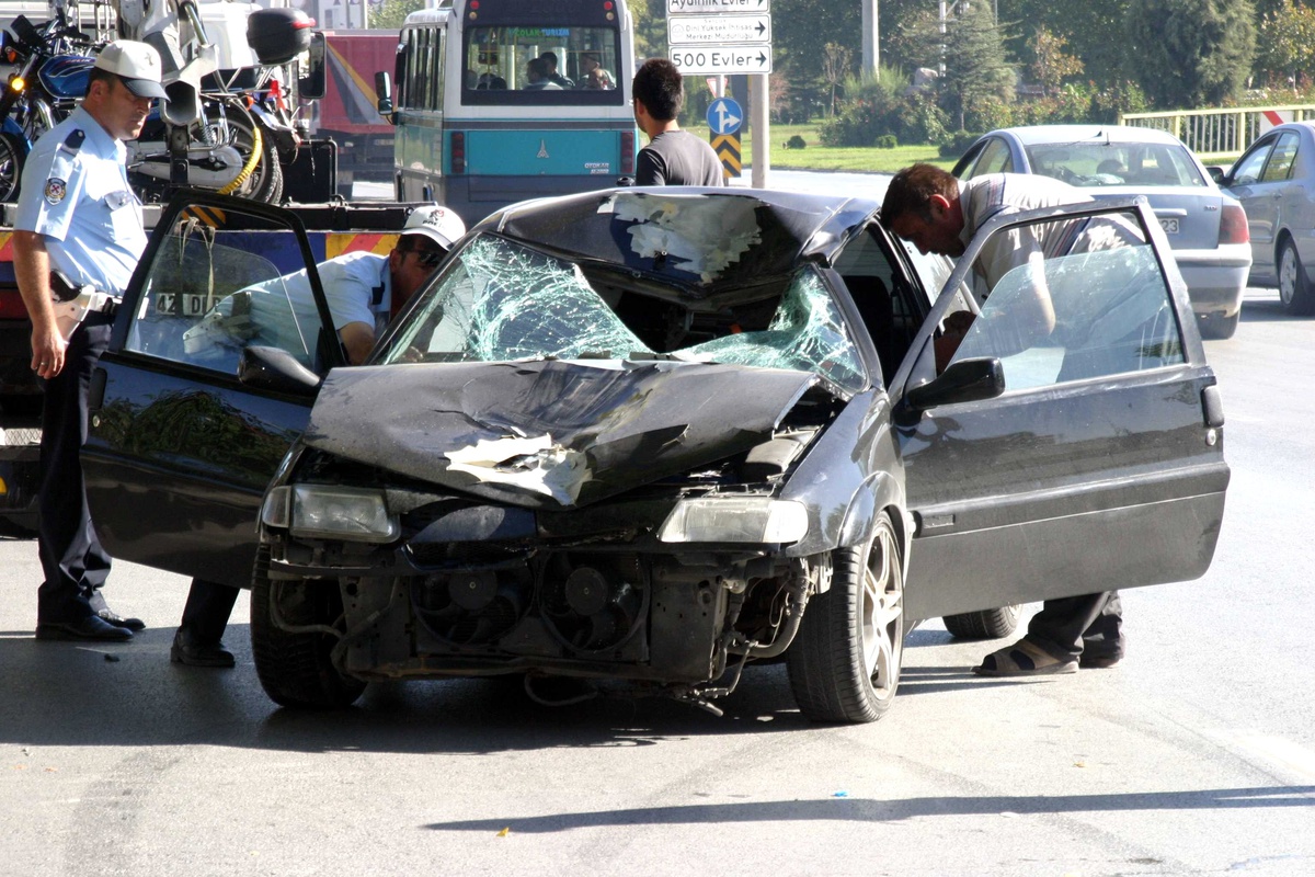 Otomobilin Çarptığı Yaya Hayatını Kaybetti