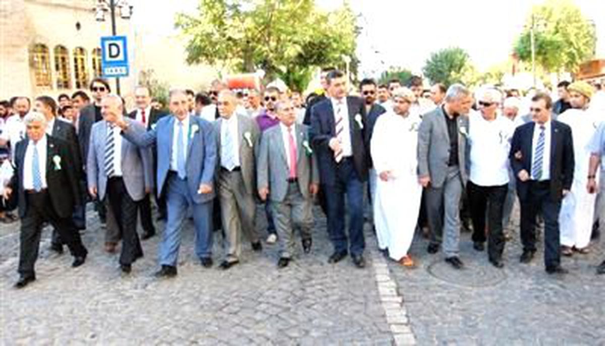 Şanlıurfa\'da \'İyiliğin Kalbine Yürüyüş\'