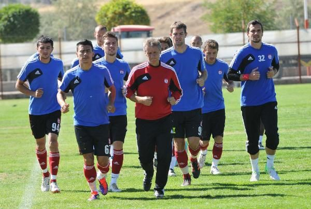 Sivasspor\'da Beşiktaş Maçı Hazırlıkları Başladı