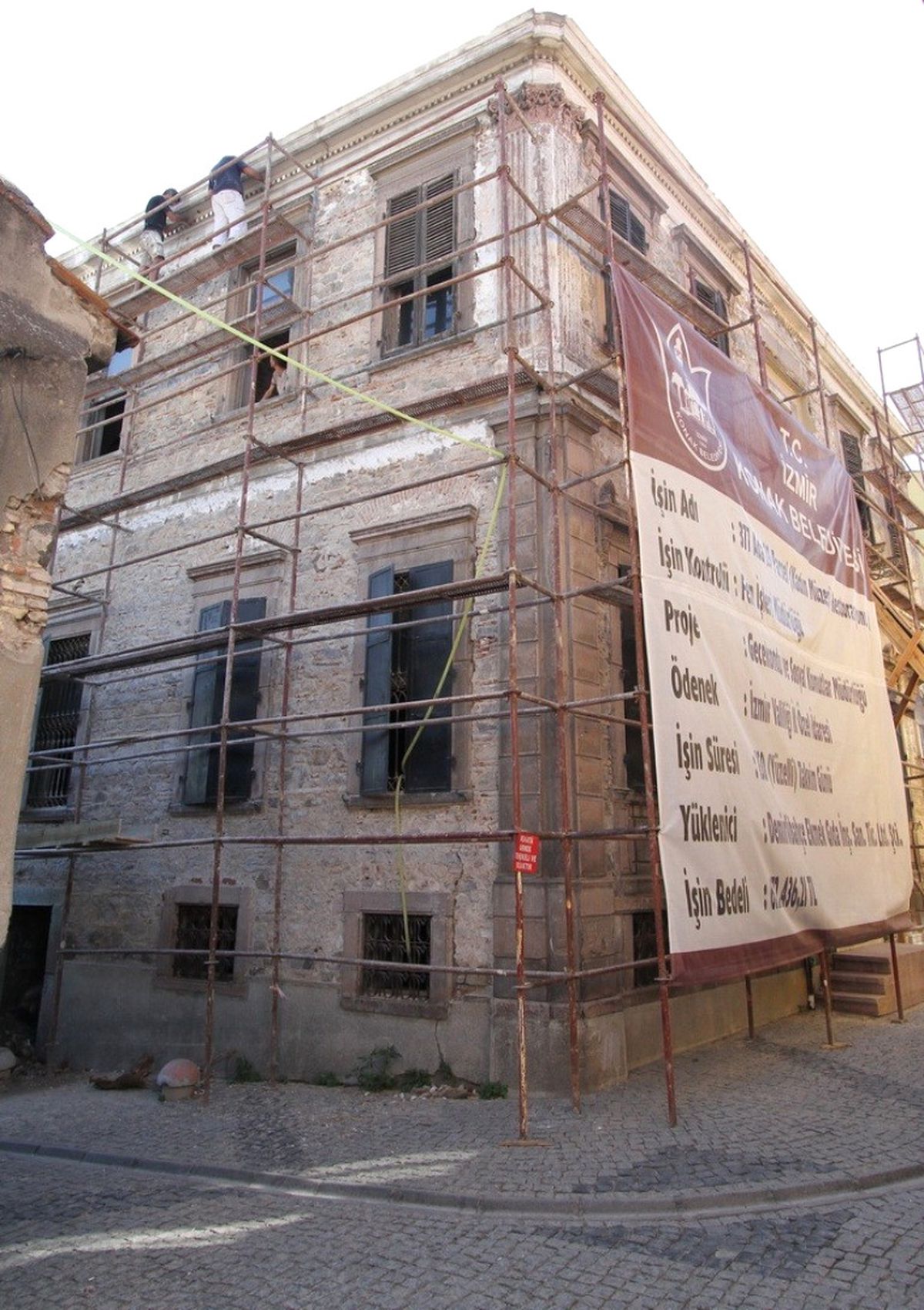 Türkiye\'nin İlk Kadın Müzesi Olmaya Aday Tarihi Binada Kadın Restoratörler İşbaşı Yaptı
