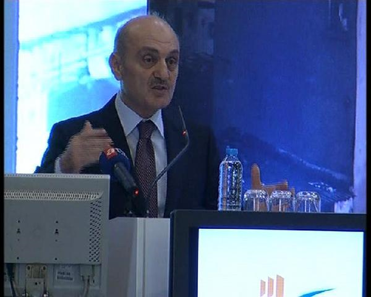 / Bakan Bayraktar: 5 Ekim\'de 35 Vilayette 6500 Binayı Yıkmaya Başlayacağız