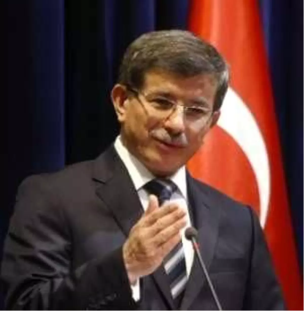 Davutoğlu BM'ye Yüklendi 1