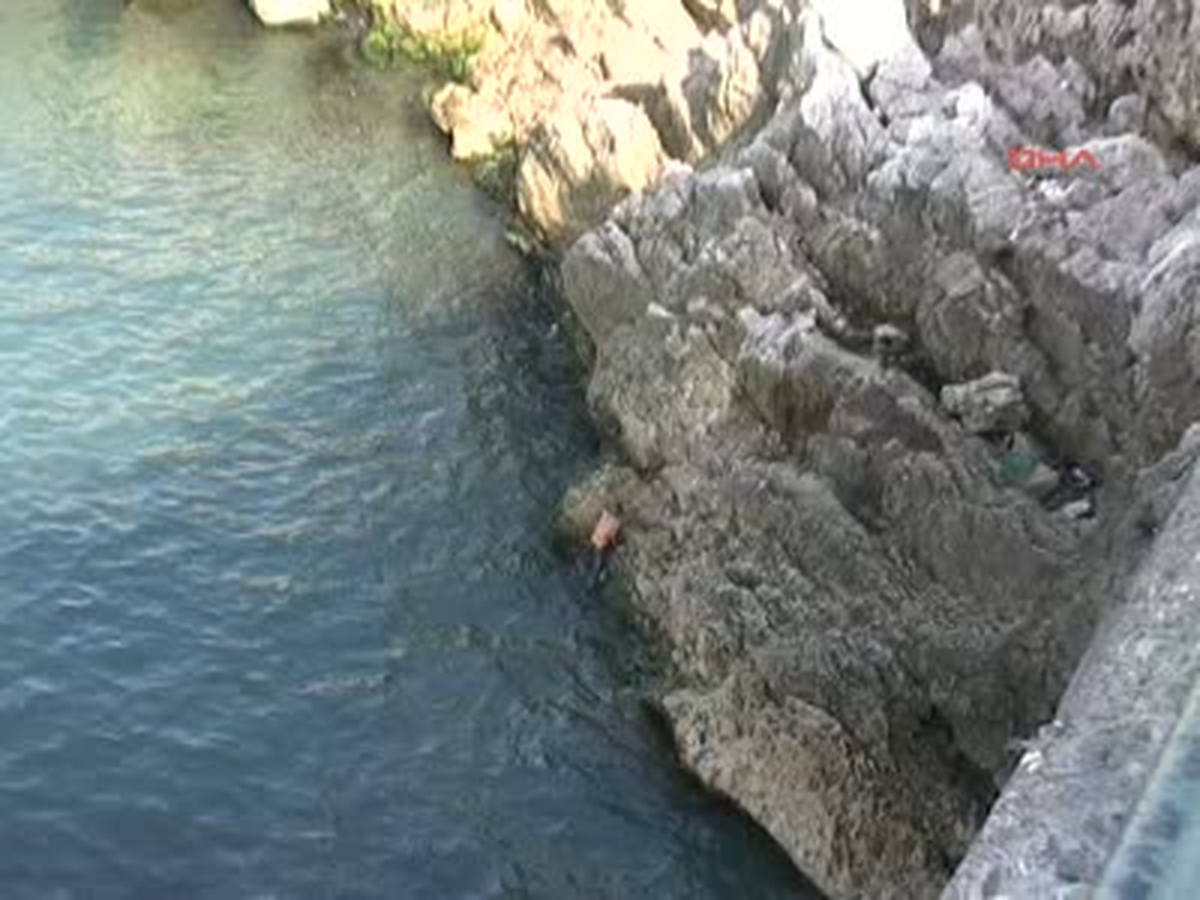 Deniz Keyfi Karakolda Bitti