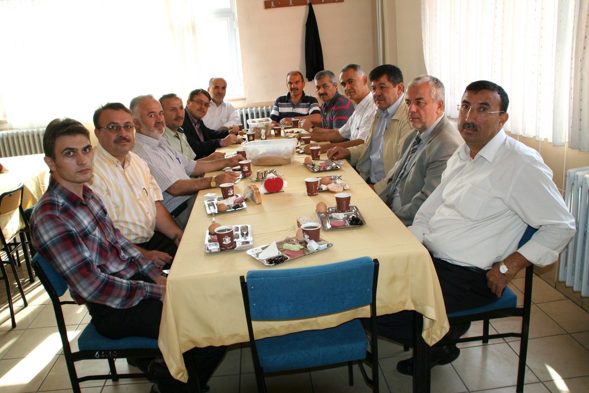 Devrek Diyanet-Sen\'den Kahvaltılı Bilgilendirme Toplantısı