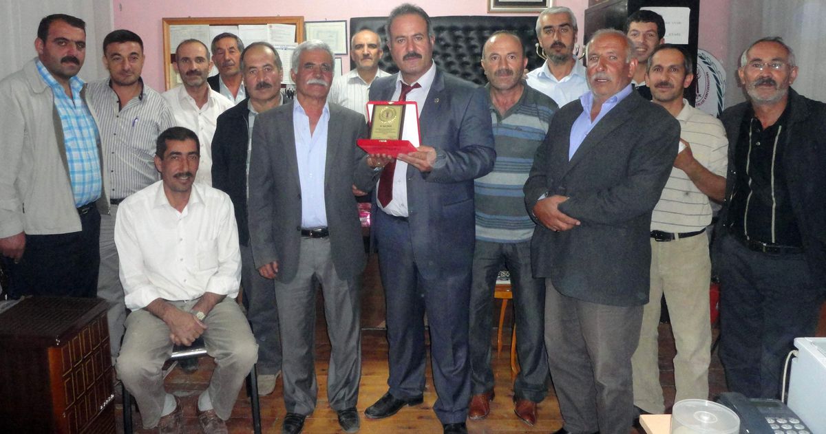 Ercişli Marangoz Ustasına Anlamlı Plaket