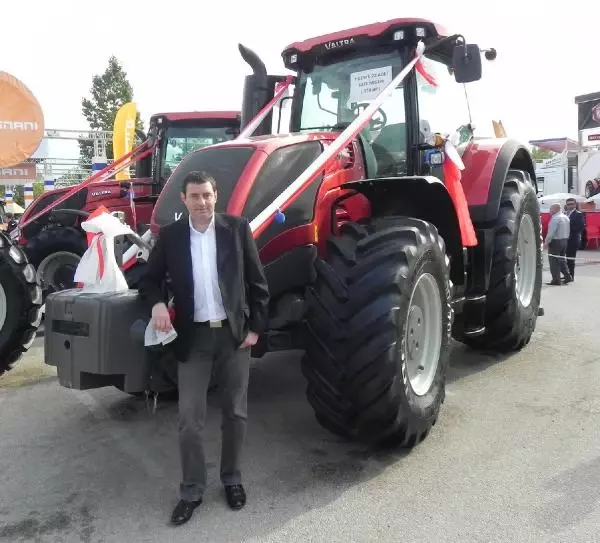 Hattat Traktor Un Hedefi 25 Milyon Euroluk Ihracat Son Dakika Ekonomi