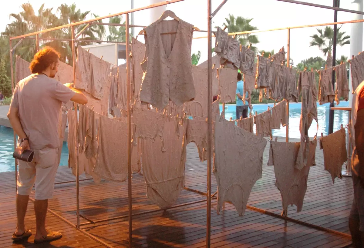 Kentsel Dönüşüm Hasar Tespiti Çağdaş Sanat Sergisi Açıldı