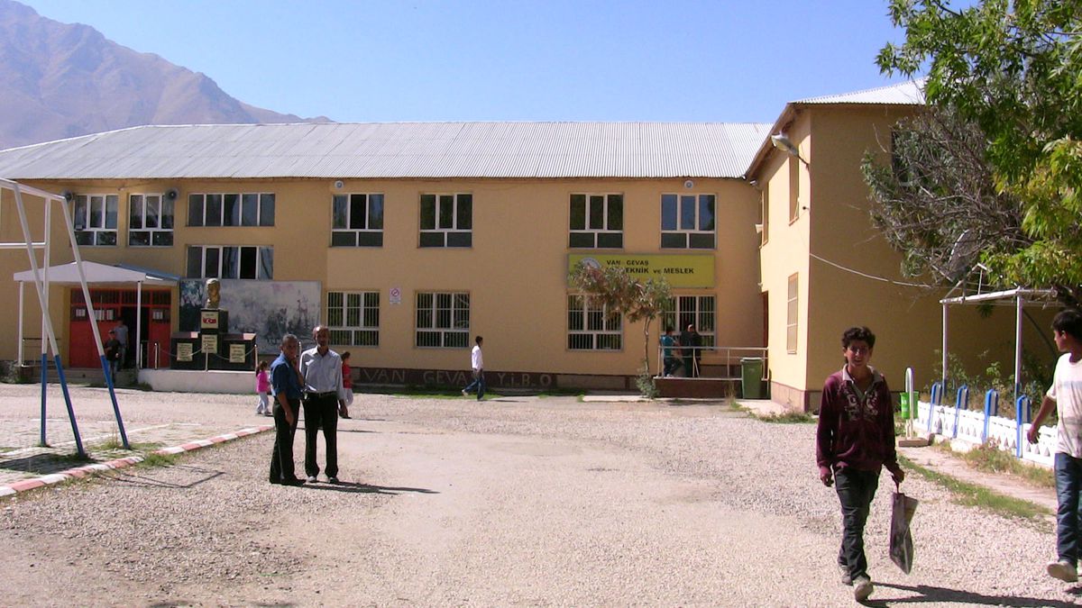 Lisede Güvenlik Kamerası Dönemi Başladı