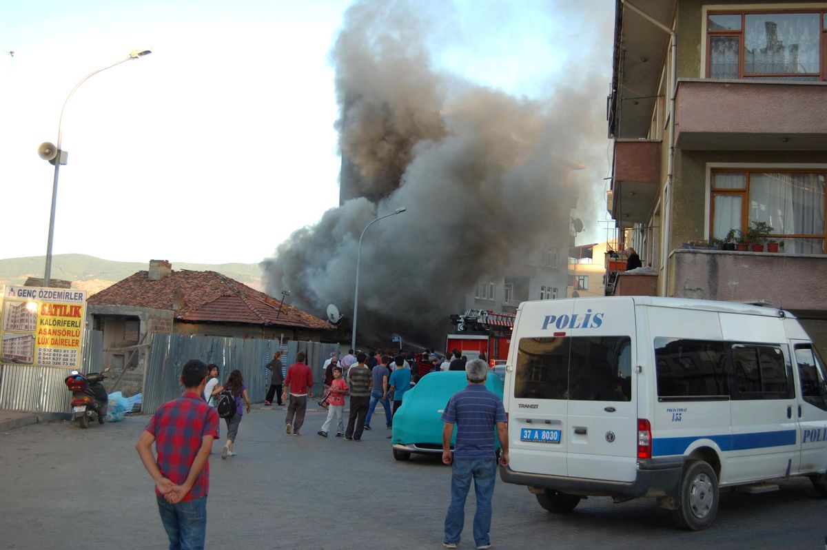 Taşköprü\'de Ev Yangını
