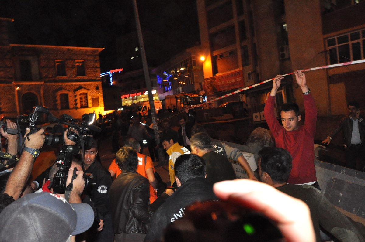Erzurum\'da Göçük: 1 Ölü 3 Yaralı