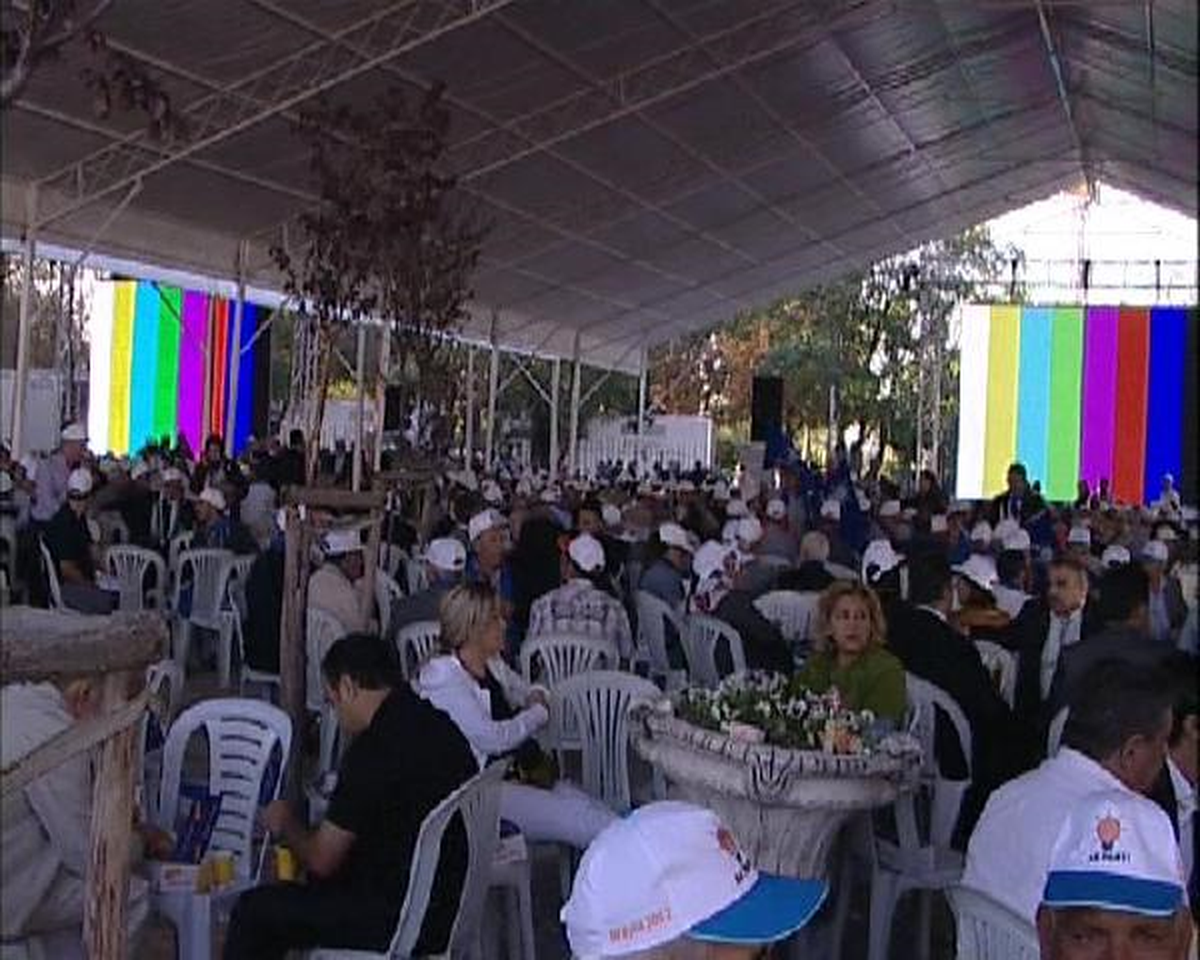 AK Parti 4\'üncü Olağan Büyük Kongresi Başladı (1)