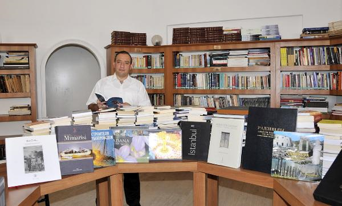 Bakan Günay\'dan 762 Kitap Daha