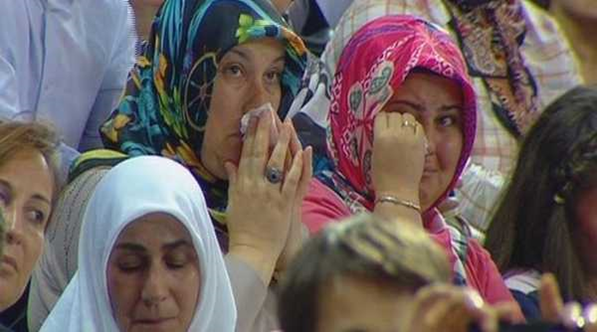 Başbakan Erdoğan\'dan Ağlatan Şiir