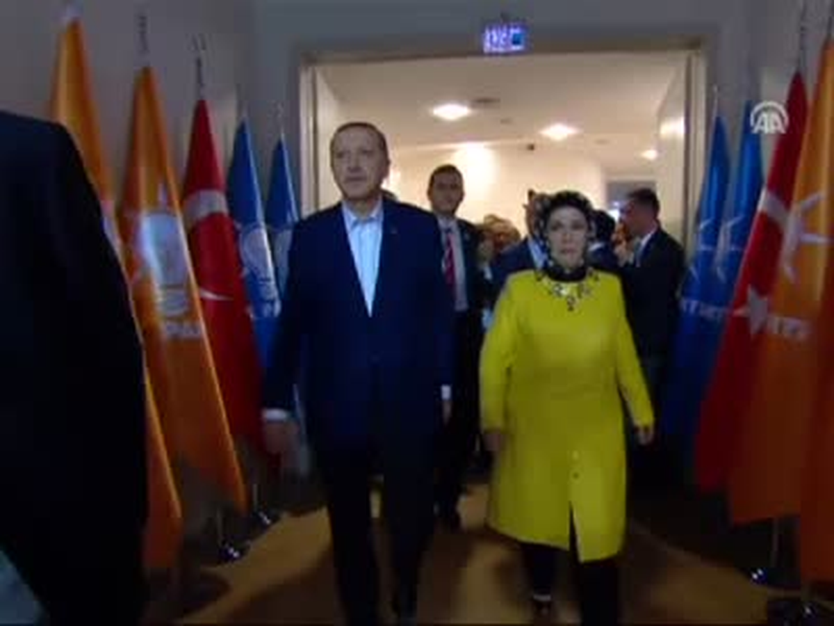 Başbakan Erdoğan Kongre Salonunda