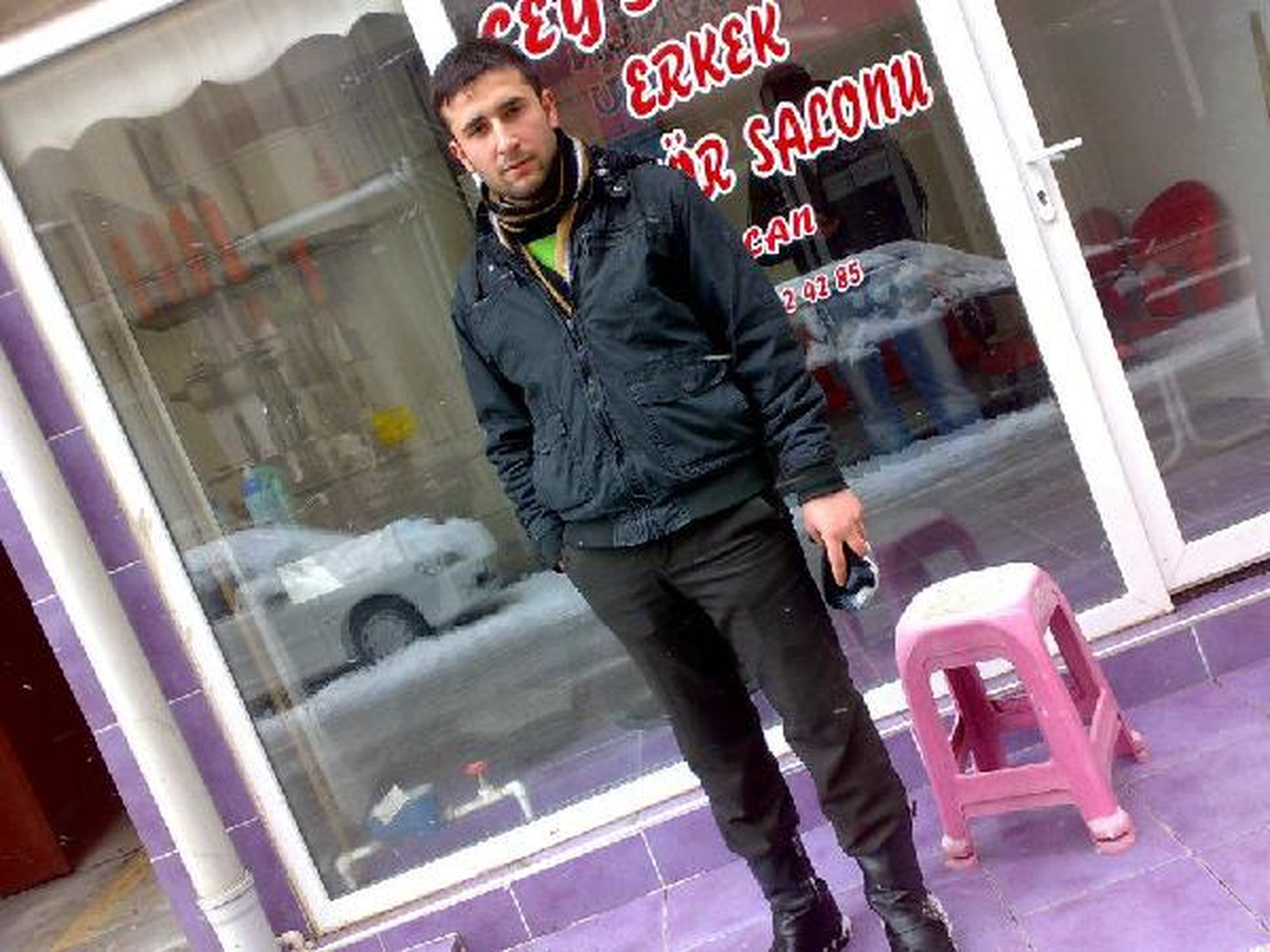 Bıçaklanarak Öldürüldü