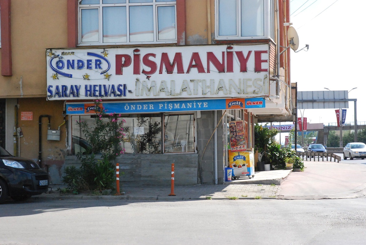 Defalarca Kez Otomobil Giren İş Yerinden Hırsızlık Girişimi