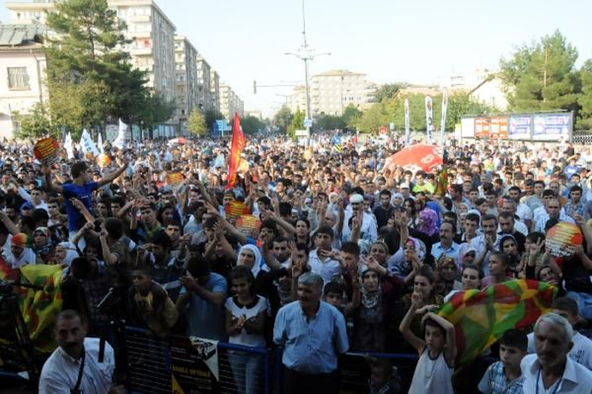 Diyarbakır\'da Cezaevi Mitingi